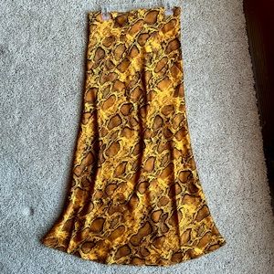 BB Dakota Midi Skirt, Size 4